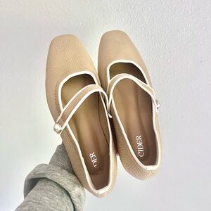 🚨SOLD🚨CIDER Ballet Flats size 7 Mary Jane - Beige